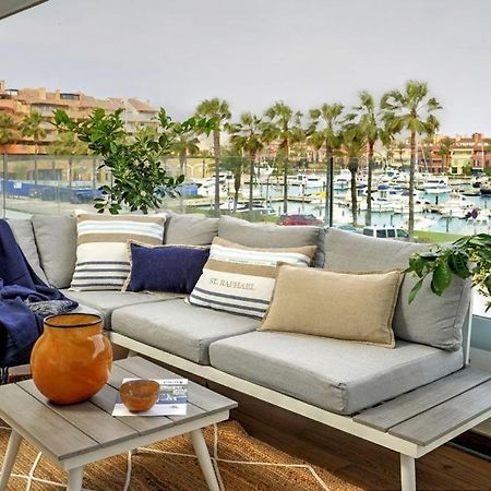 New & Modern Apartment - Marina, Сотогранде Екстериор снимка