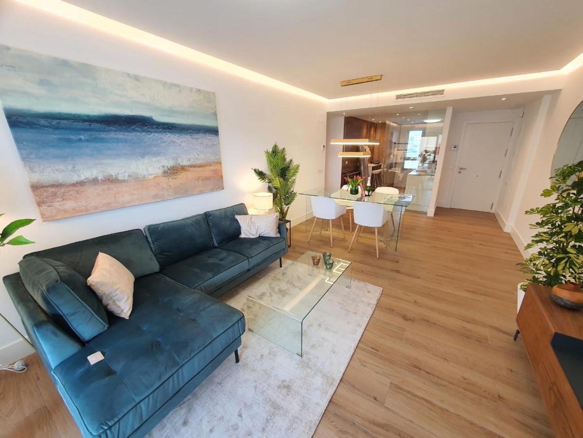New & Modern Apartment - Marina, Сотогранде Екстериор снимка