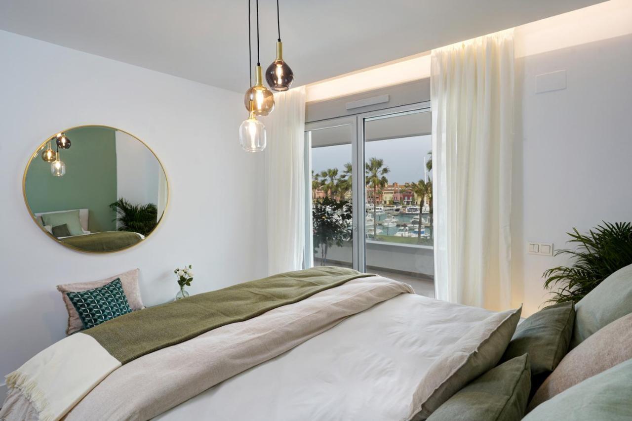 New & Modern Apartment - Marina, Сотогранде Екстериор снимка