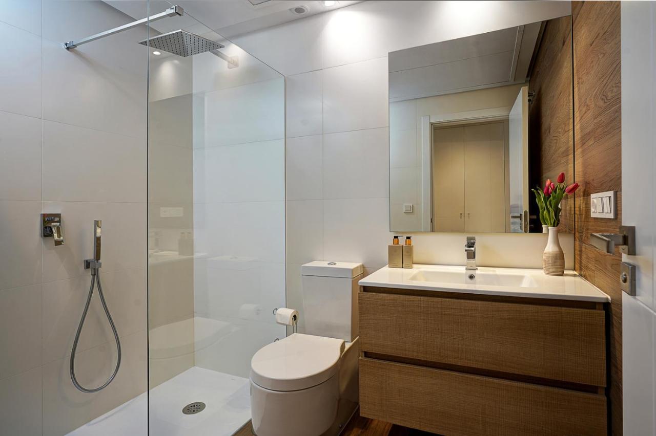 New & Modern Apartment - Marina, Сотогранде Екстериор снимка
