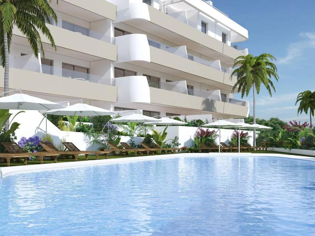 New & Modern Apartment - Marina, Сотогранде Екстериор снимка